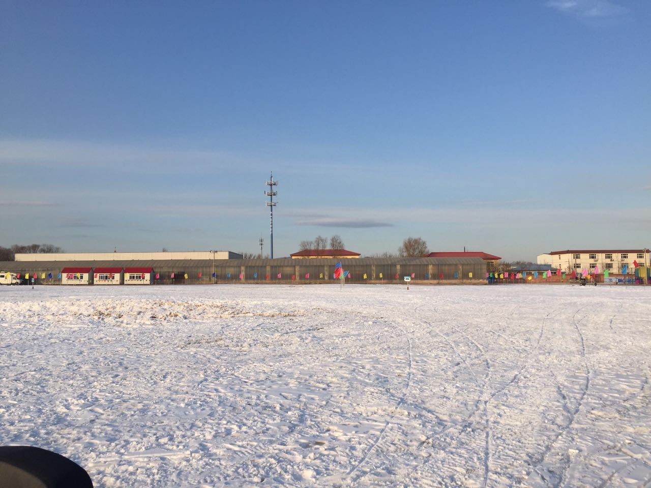 北京朝陽(yáng)店冰雪樂(lè)園成功開(kāi)幕，河北迪特加油助威